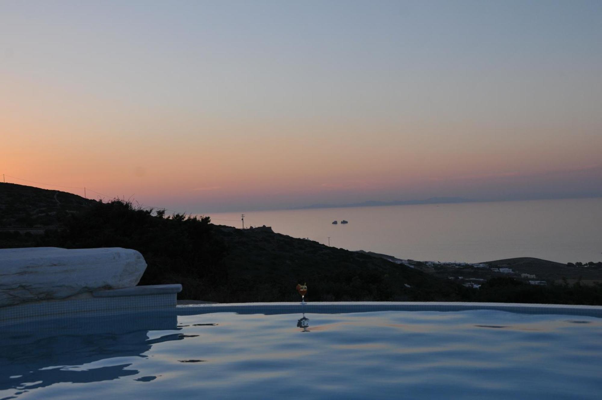 Villa Aeolos With 2 Private Pools Sarakíniko Eksteriør billede